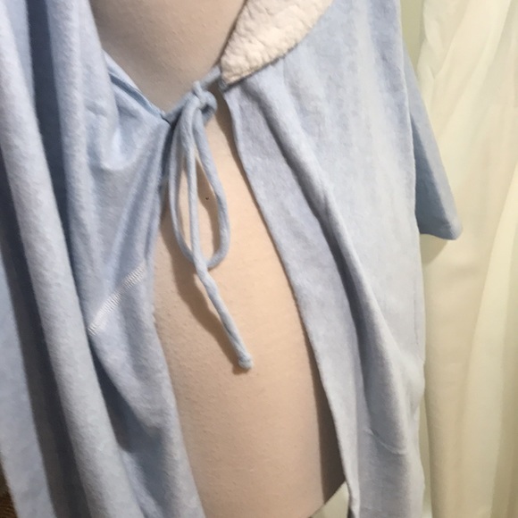 NWT POWDER BLUE ROBE SHAWL COLLAR TIE BELT. SMALL - Picture 7 of 8